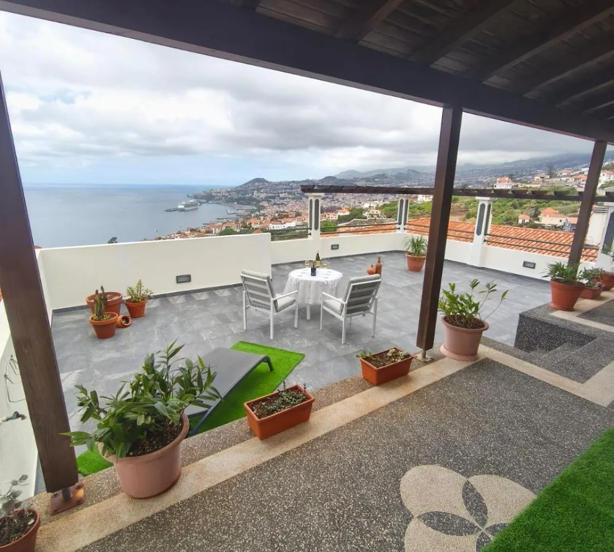 Nosso Mascouto Villa Funchal  Funchal (Madeira)