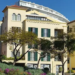 Turisticos Avenue Park Apartahotel